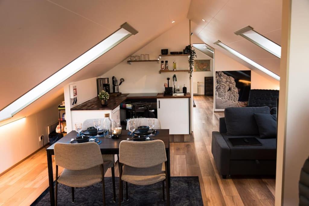 Siglufjordur Scenic Penthouse - Ocean View & Skylight Windows 아파트 외부 사진