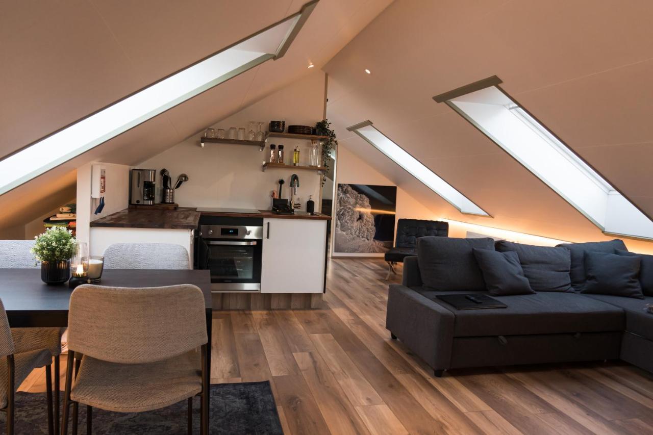 Siglufjordur Scenic Penthouse - Ocean View & Skylight Windows 아파트 외부 사진