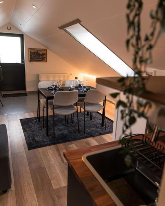 Siglufjordur Scenic Penthouse - Ocean View & Skylight Windows 아파트 외부 사진