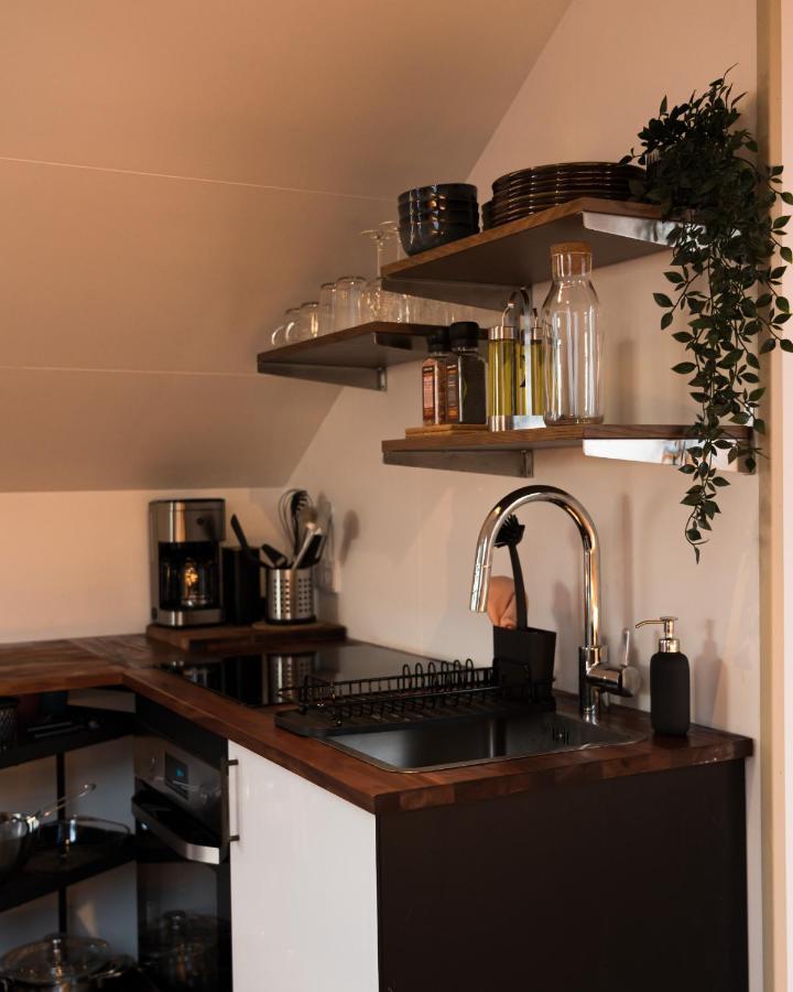 Siglufjordur Scenic Penthouse - Ocean View & Skylight Windows 아파트 외부 사진