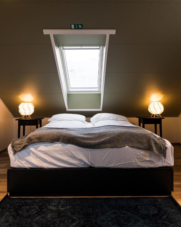 Siglufjordur Scenic Penthouse - Ocean View & Skylight Windows 아파트 외부 사진